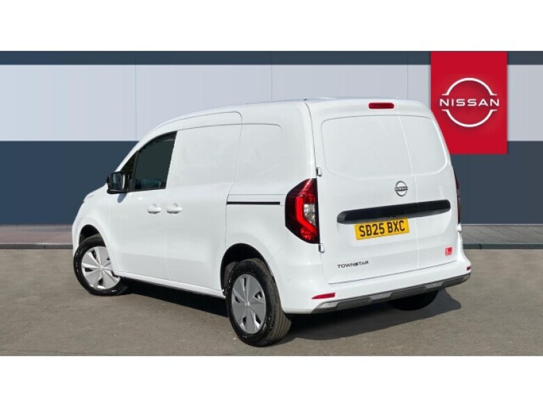 Nissan Townstar L1 Petrol 1.3 Tekna Van